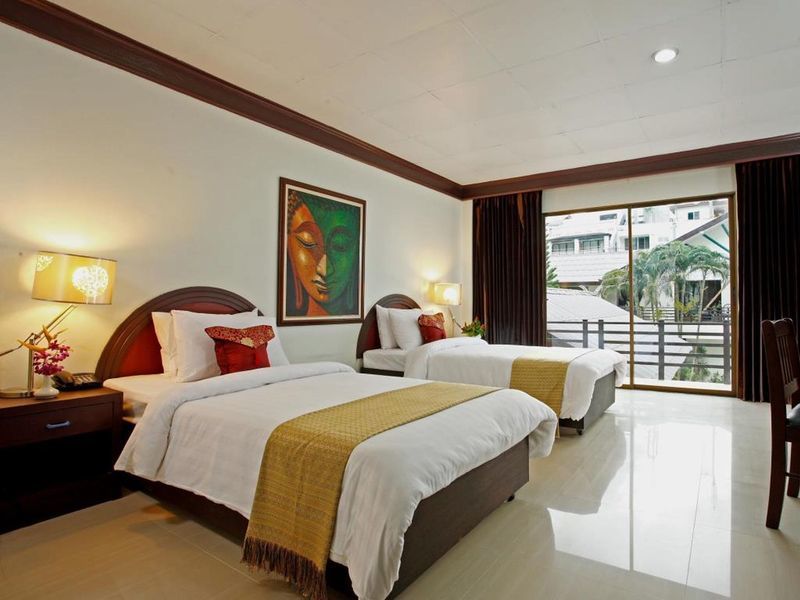 Bamboo Beach Hotel & Spa Patong Kültér fotó