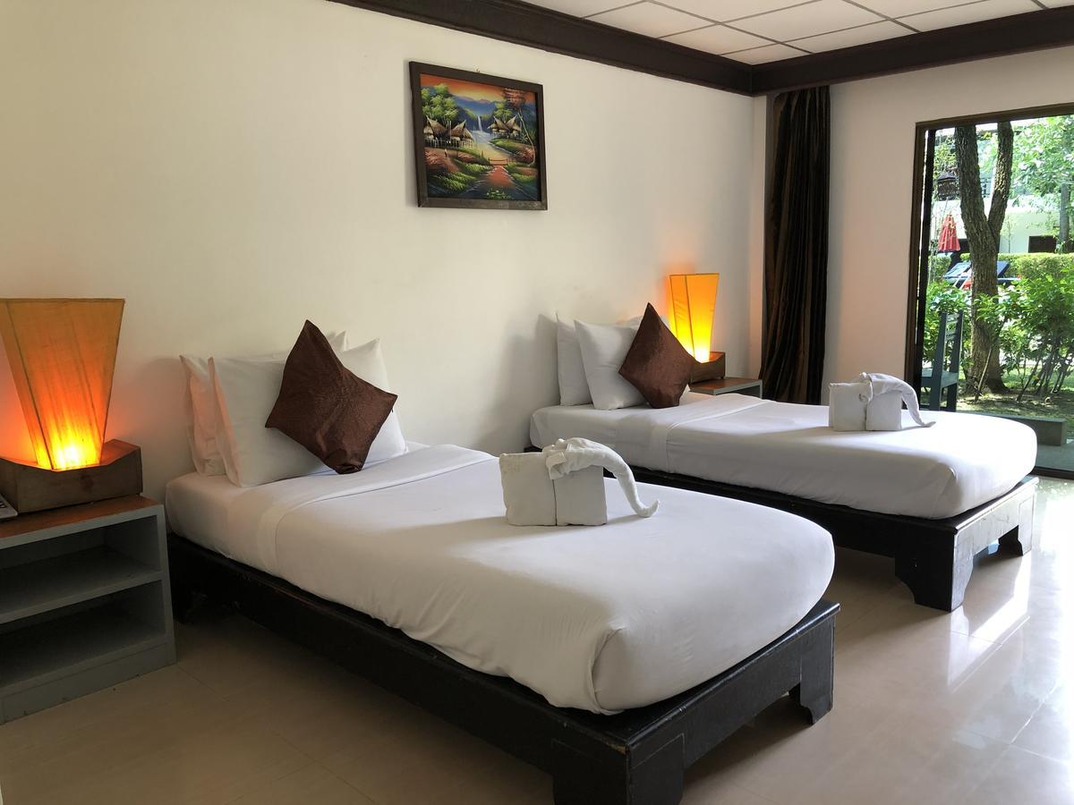 Bamboo Beach Hotel & Spa Patong Kültér fotó