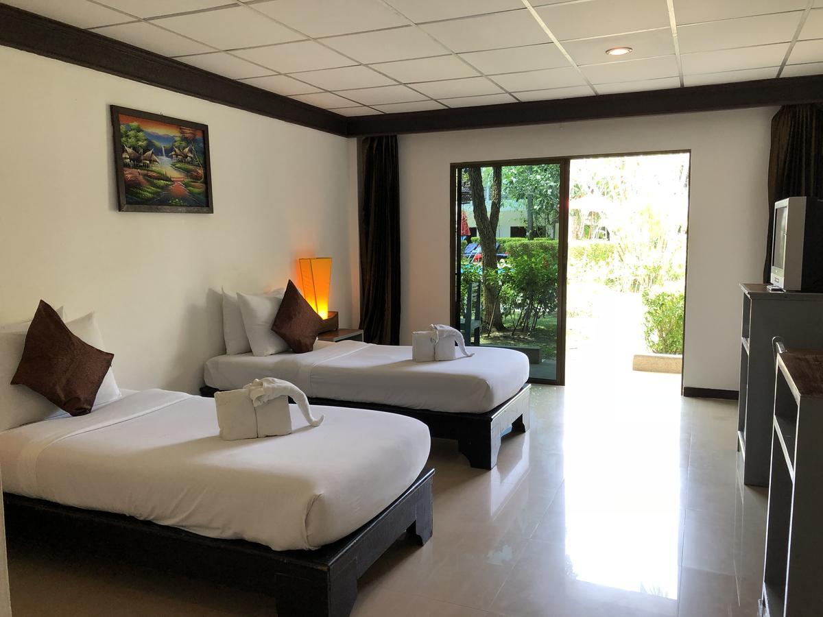 Bamboo Beach Hotel & Spa Patong Kültér fotó