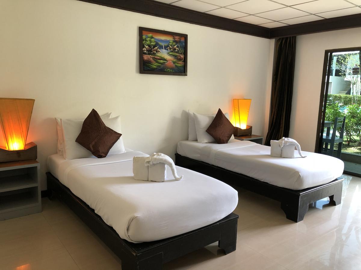 Bamboo Beach Hotel & Spa Patong Kültér fotó