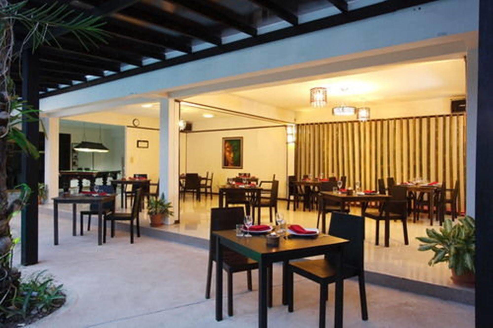 Bamboo Beach Hotel & Spa Patong Kültér fotó