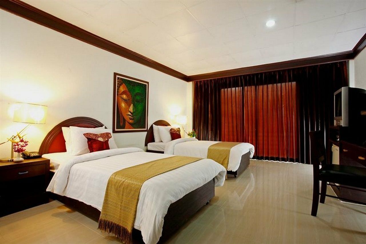 Bamboo Beach Hotel & Spa Patong Kültér fotó